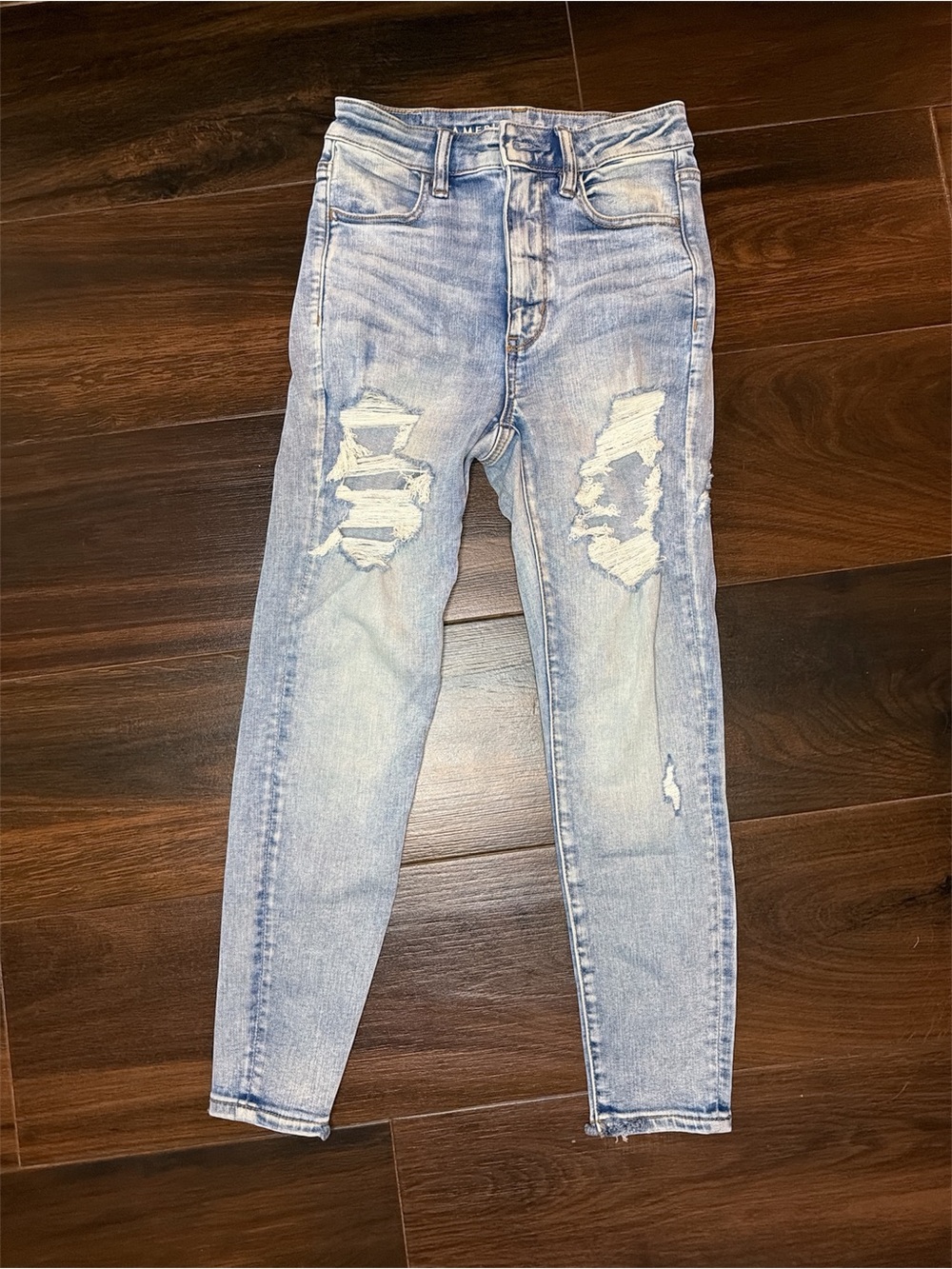 American Eagle Outfitters Light Blue Ripped Skinny Jeans Size 4, NWT